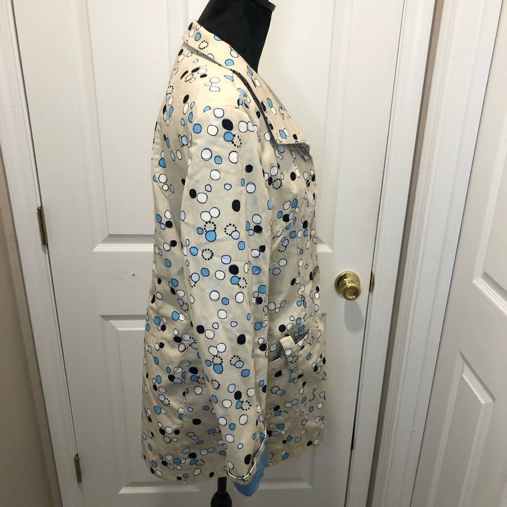 I.e. button down tan trench coat with pockets size large - Picture 10 of 14